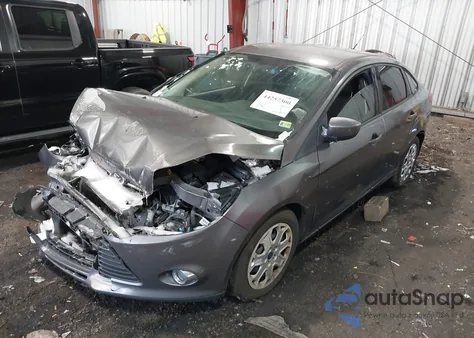 2012 Ford Focus Se z USA, uszkodzony, nr VIN 1FAHP3F26CL470972